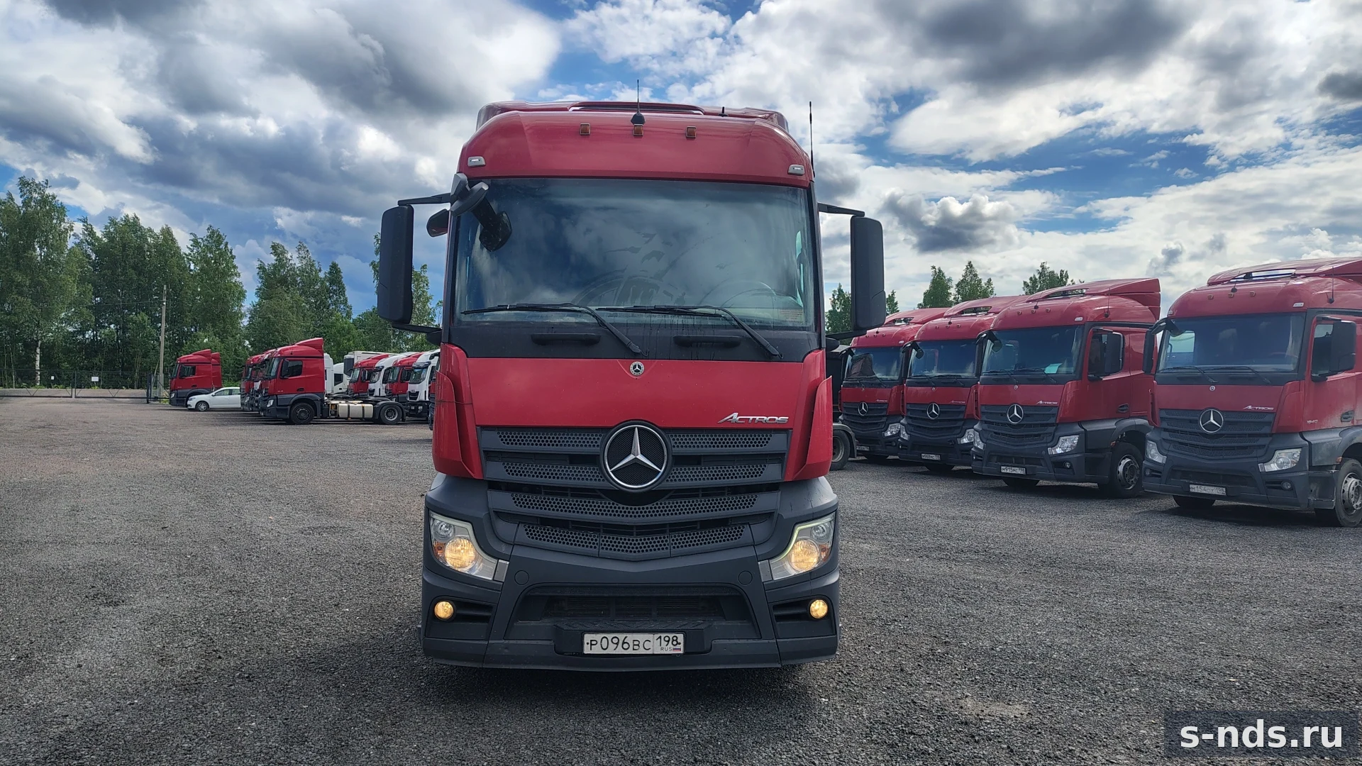 MERCEDES-BENZ