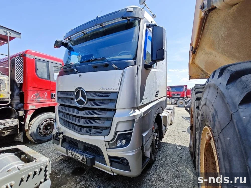 MERCEDES-BENZ