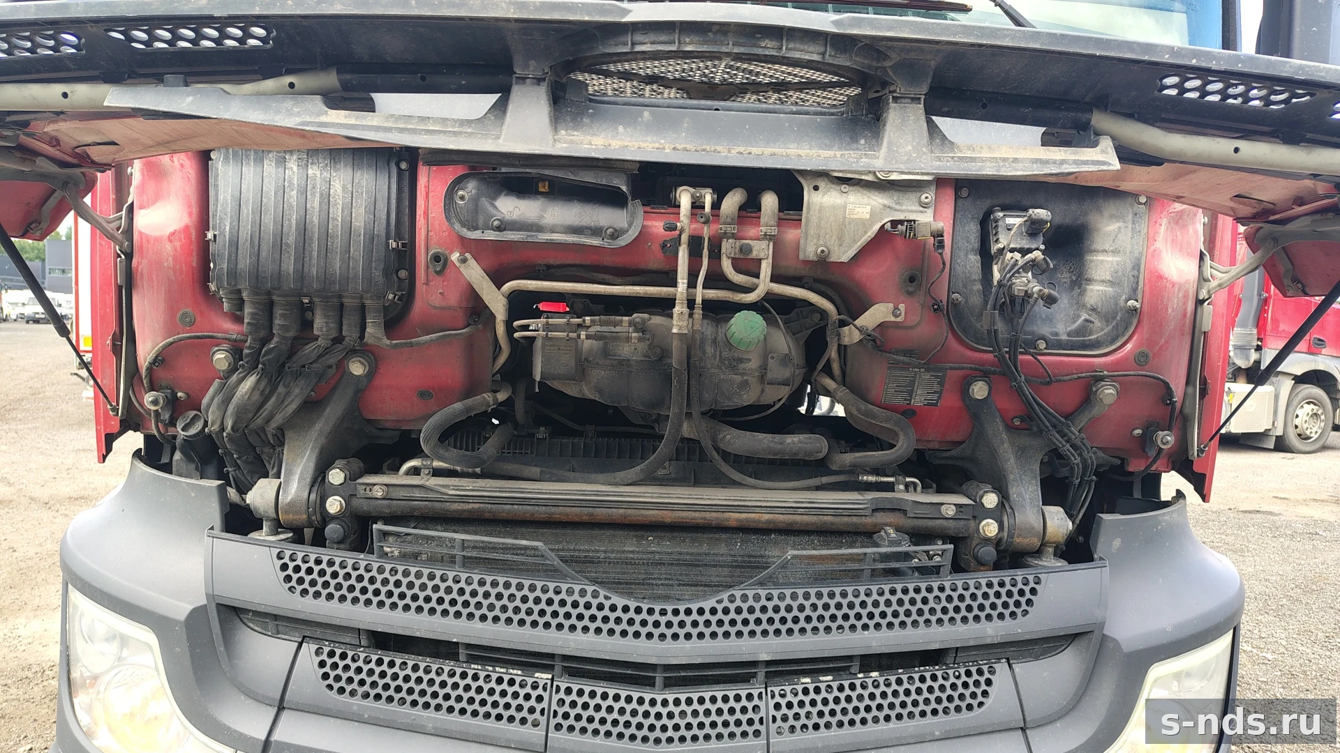 MERCEDES-BENZ