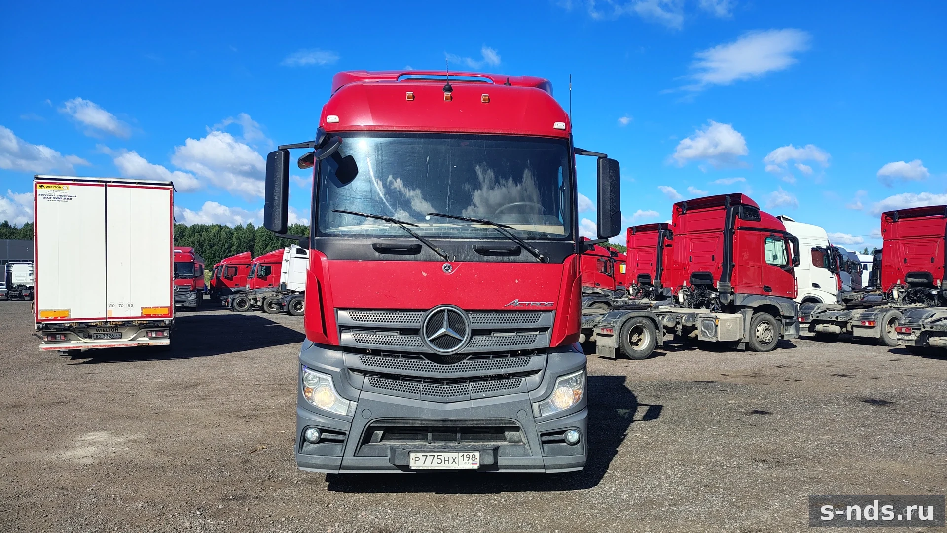 MERCEDES-BENZ