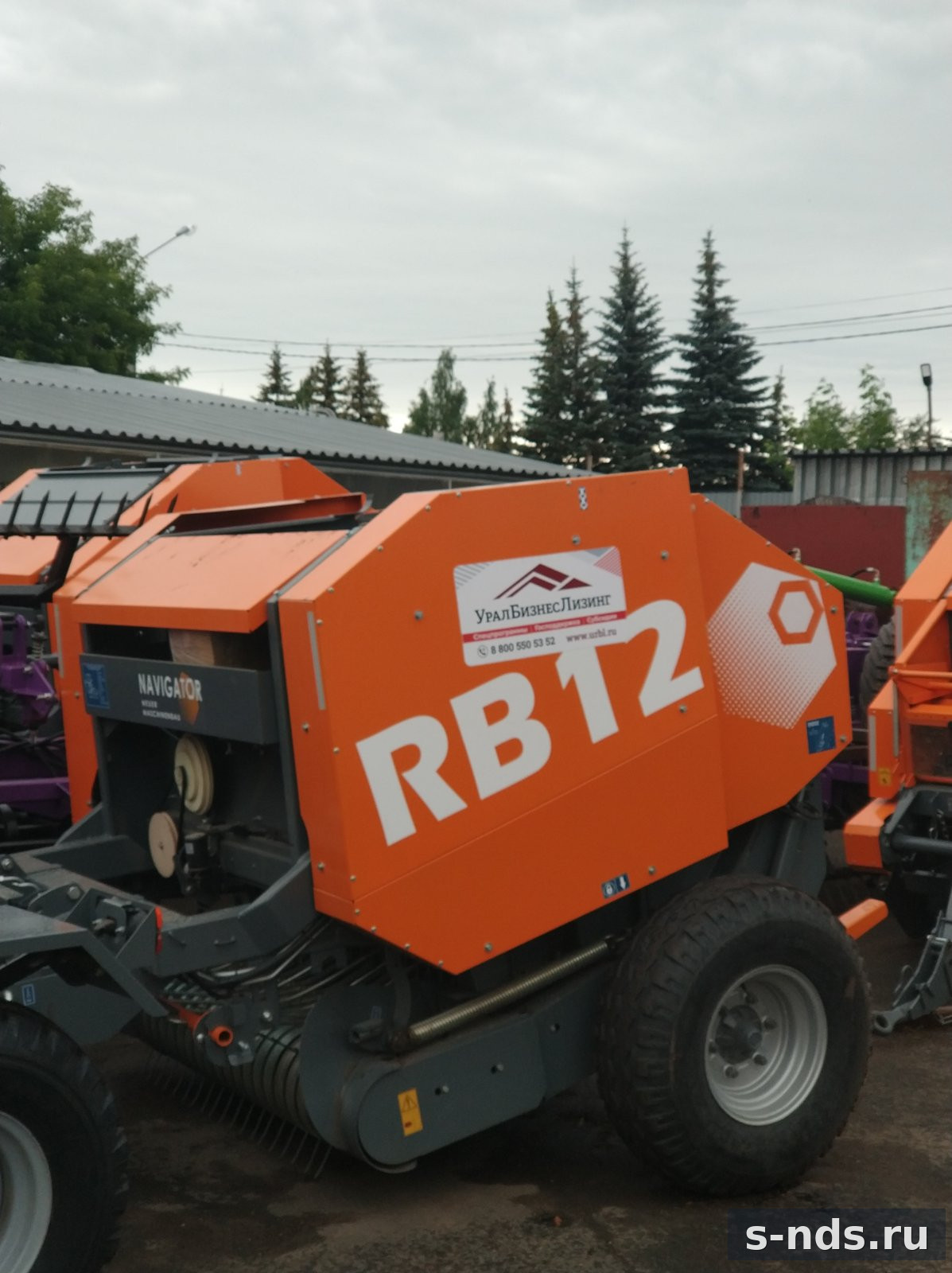 Пресс-подборщик RB12