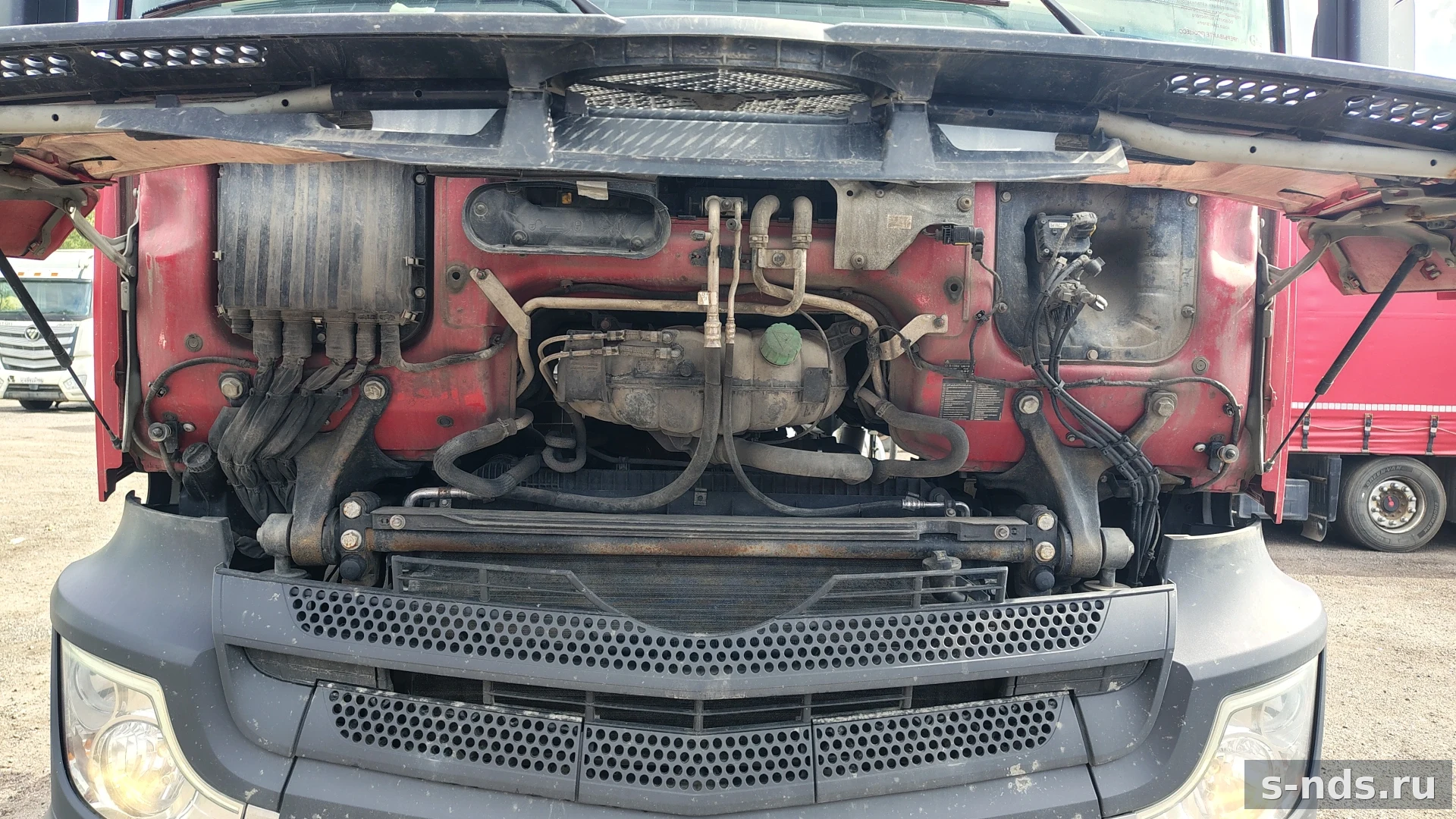 MERCEDES-BENZ