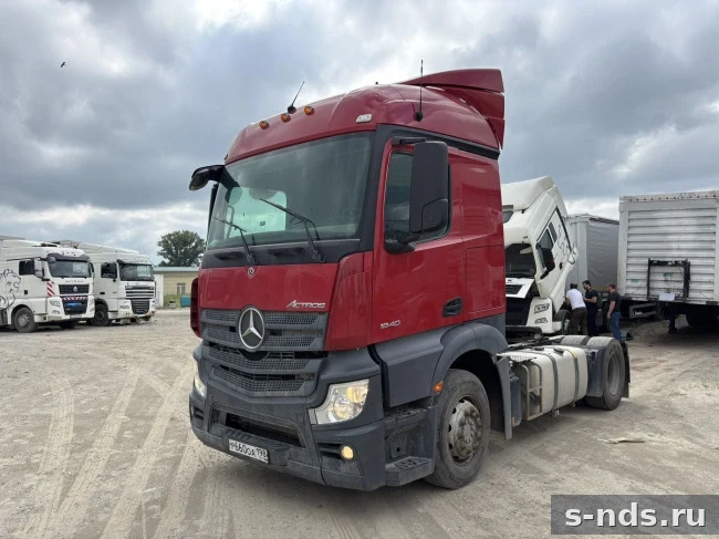MERCEDES-BENZ