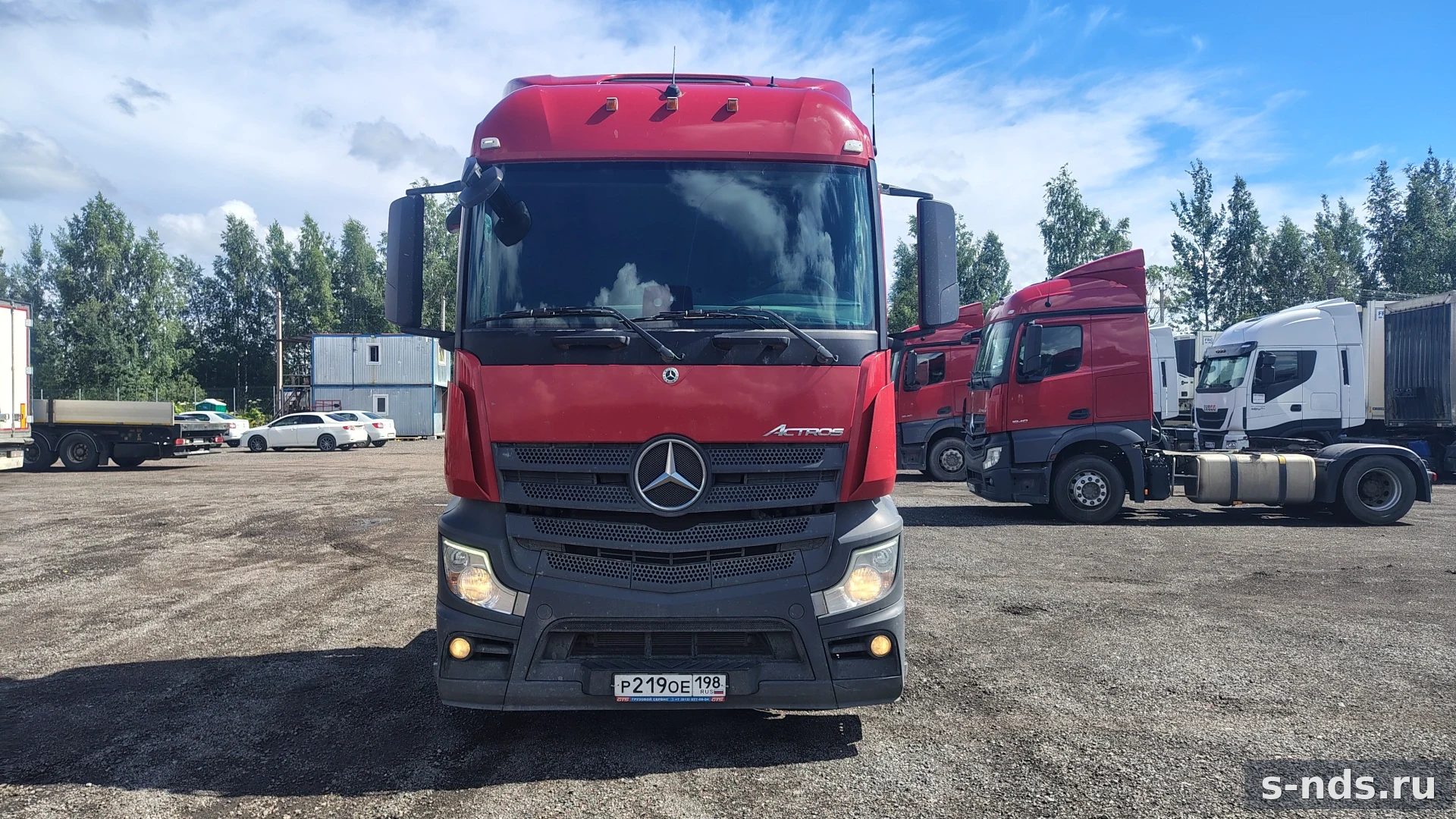 MERCEDES-BENZ