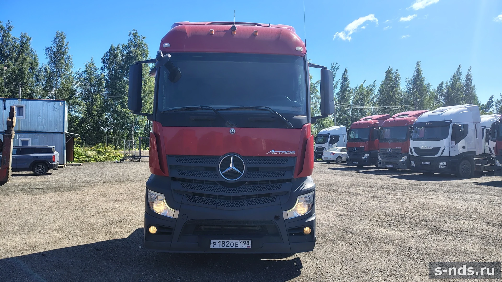 MERCEDES-BENZ