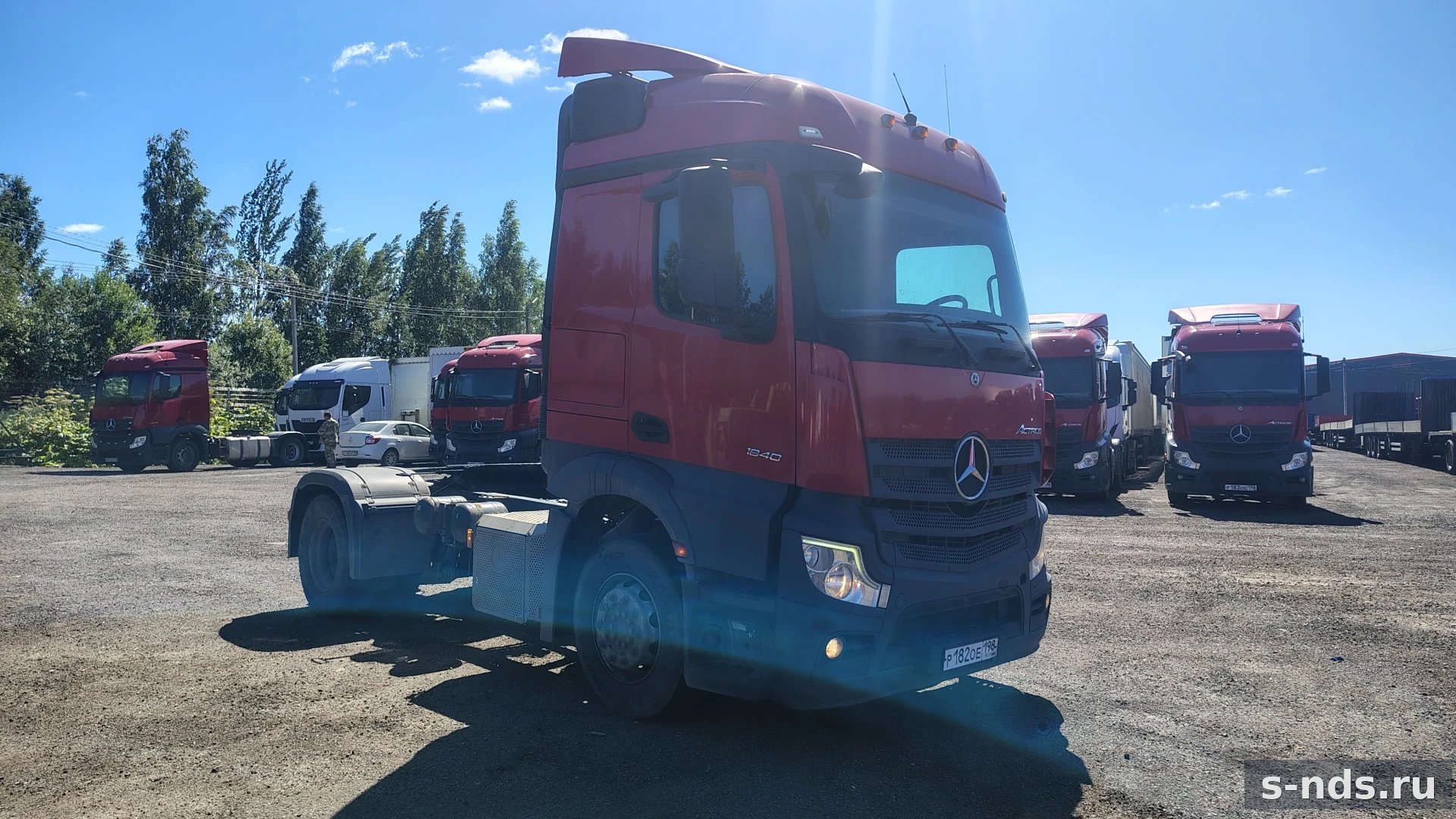 MERCEDES-BENZ