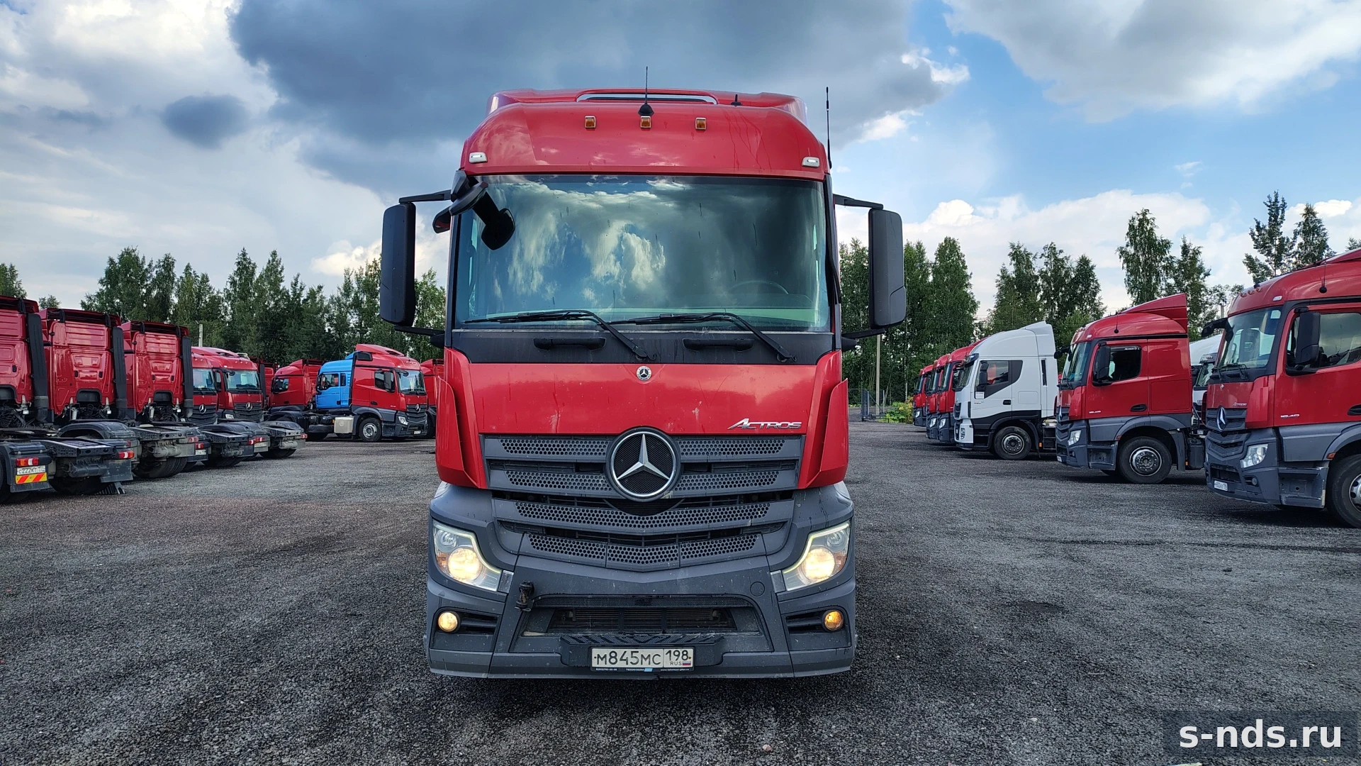 MERCEDES-BENZ