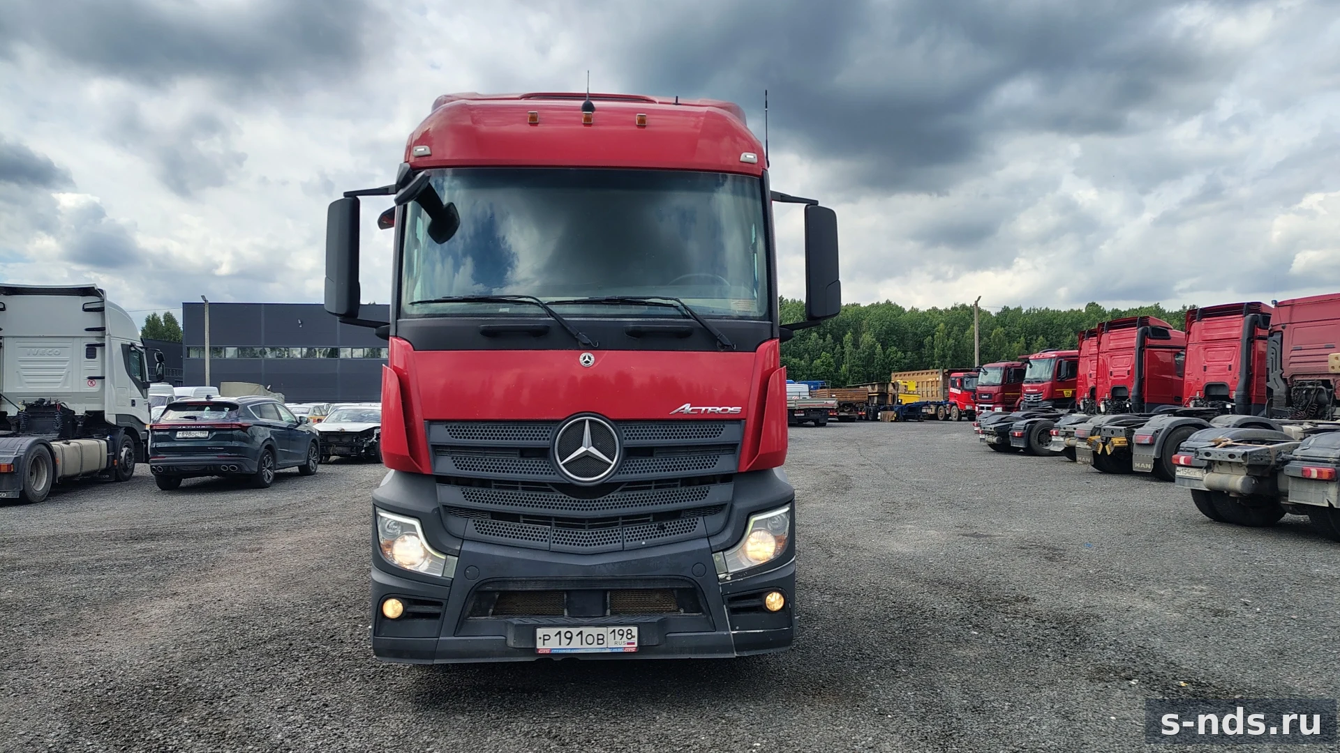 MERCEDES-BENZ