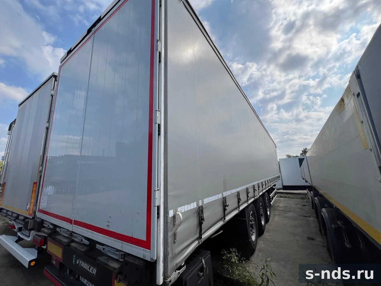 V-TRAILER