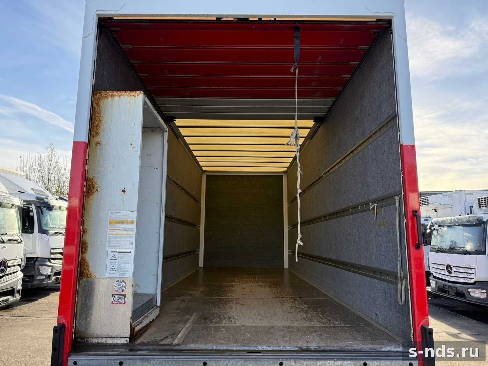 Mercedes-Benz Atego 816