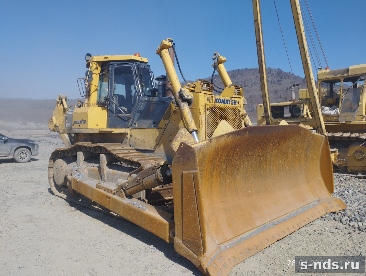 Бульдозер Komatsu 155A