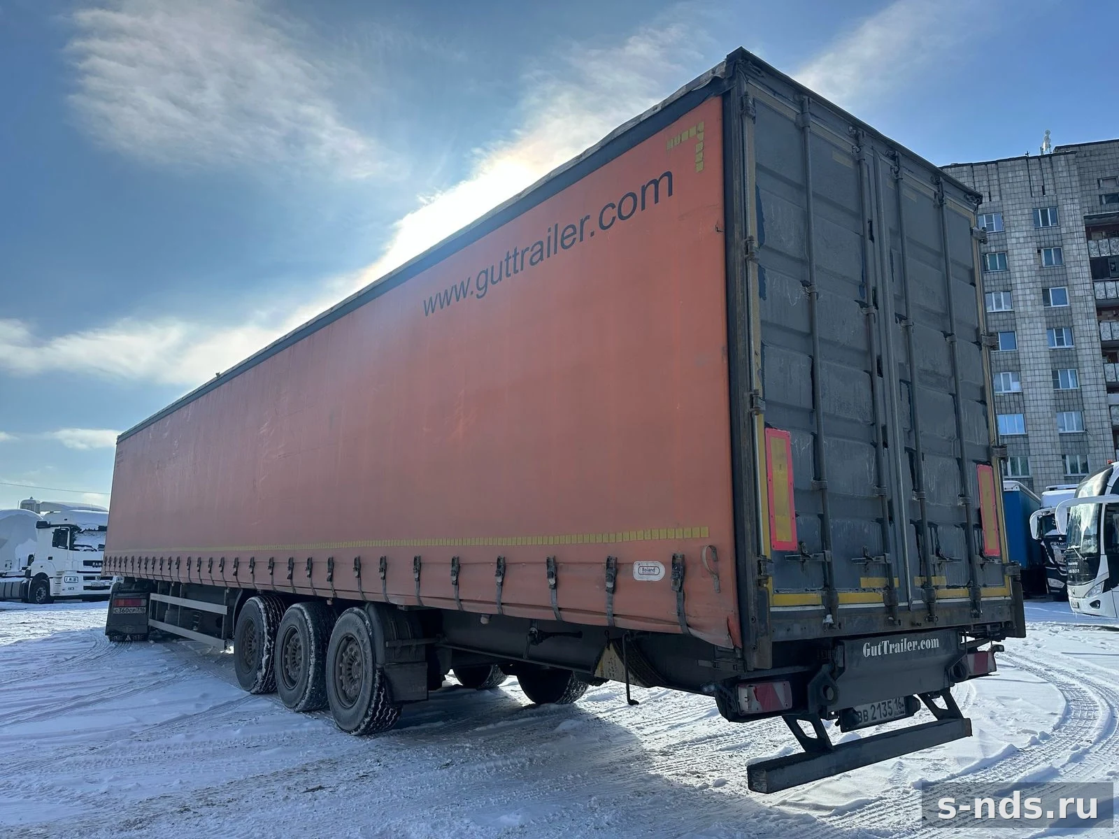GUT TRAILER