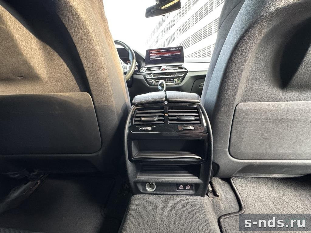 BMW 520d xDrive 2021г.