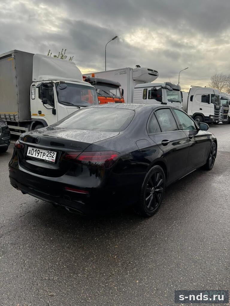 MERCEDES-BENZ E300D 4MATIC 2021г.