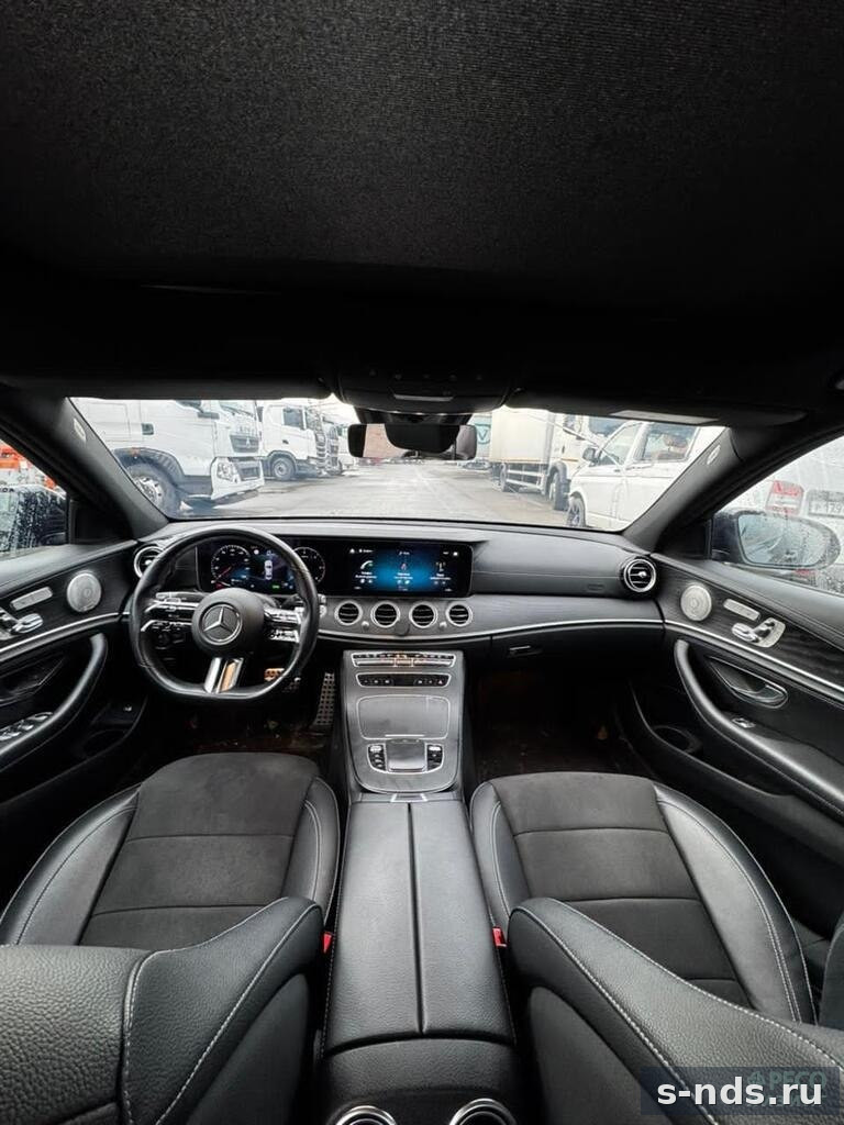MERCEDES-BENZ E300D 4MATIC 2021г.