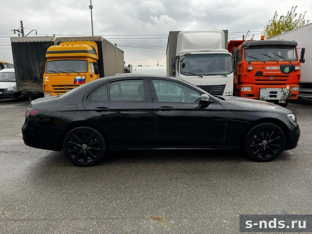 MERCEDES-BENZ E300D 4MATIC 2021г.