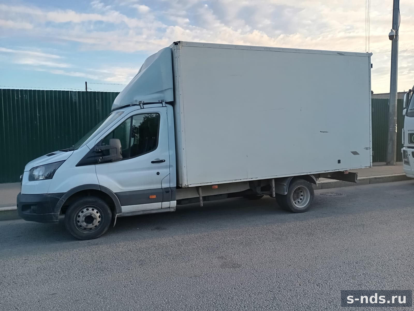 Автофургон Ford Transit FED 350L EF