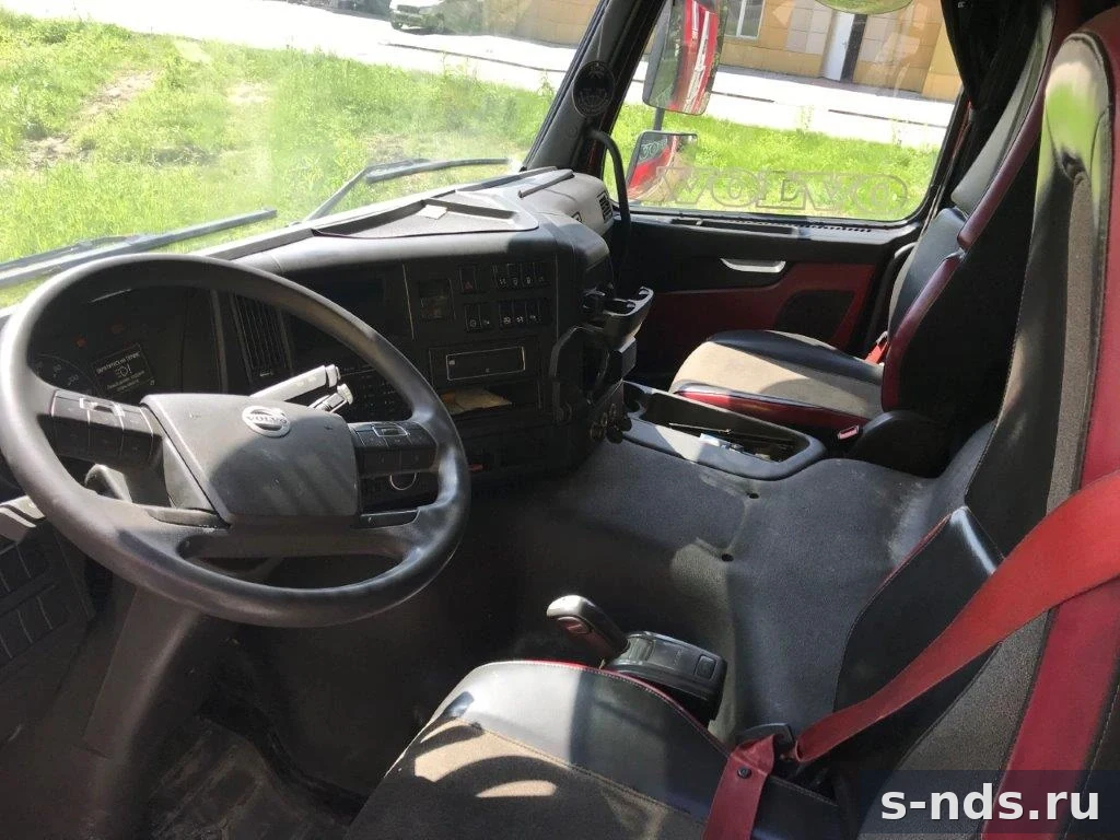 VOLVO