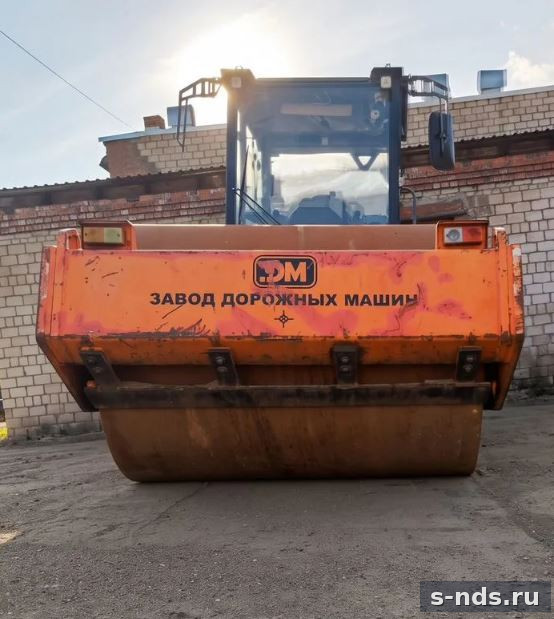 Дорожный каток Завод Дорожных Машин DM-614