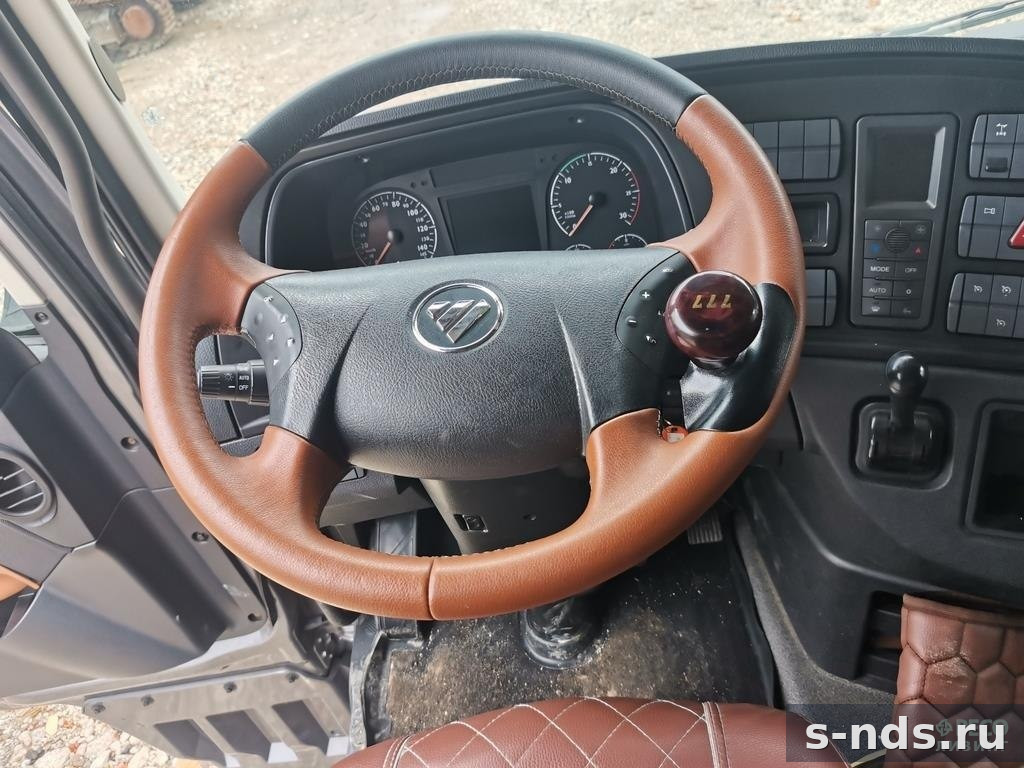 Тягач 4х2 FOTON AUMAN 2023г.