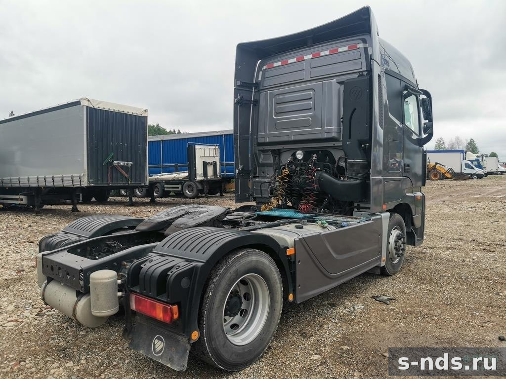 Тягач 4х2 FOTON AUMAN 2023г.