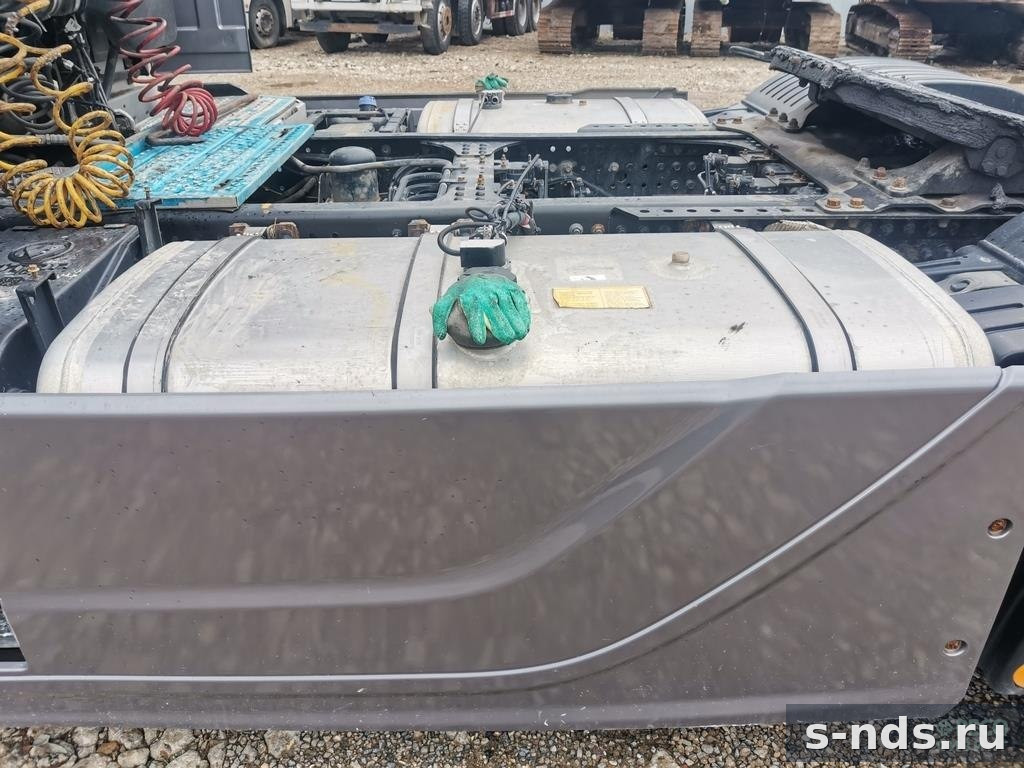 Тягач 4х2 FOTON AUMAN 2023г.