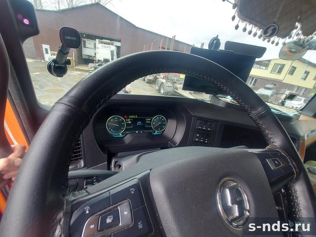 Тягач 4х2 SHACMAN SX4188YY381  2023г.