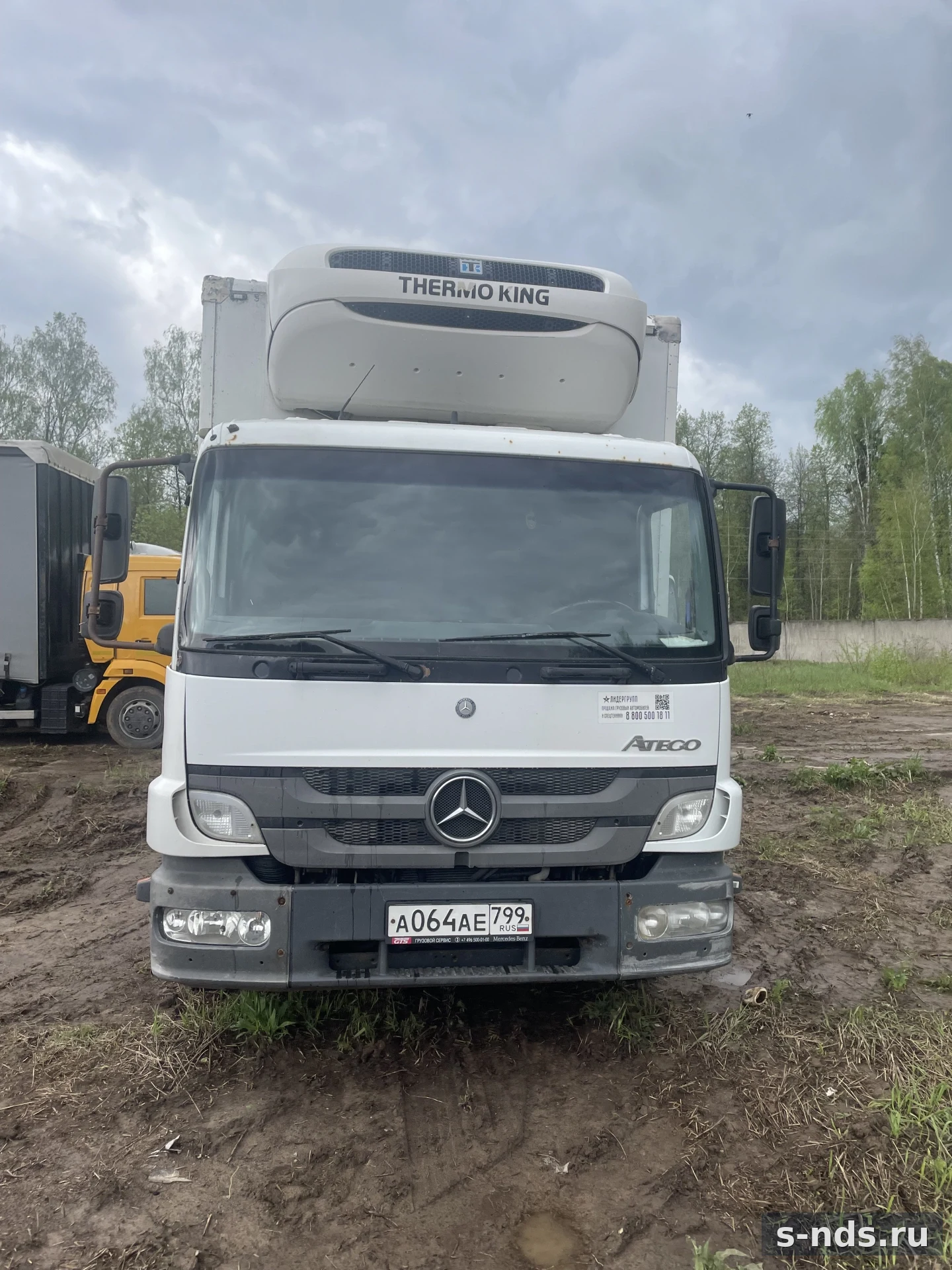 MERCEDES-BENZ