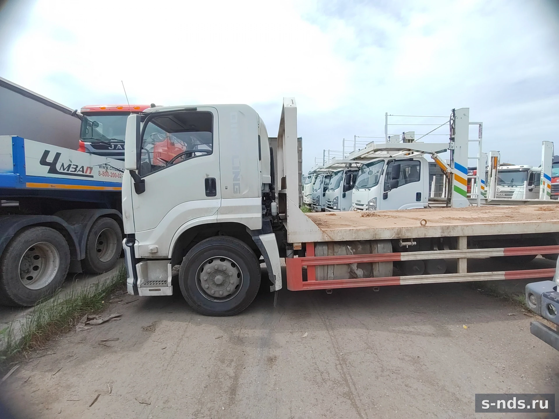ISUZU