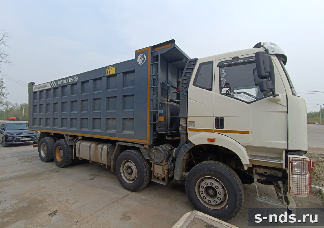 самосвал FAW J6 2023г.