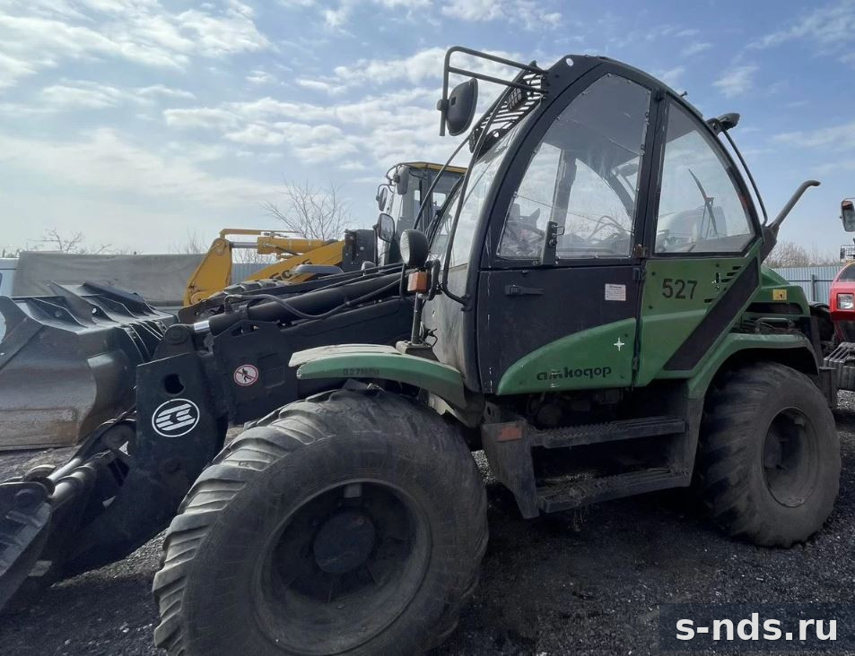 Телескопический погрузчик Амкодор 527