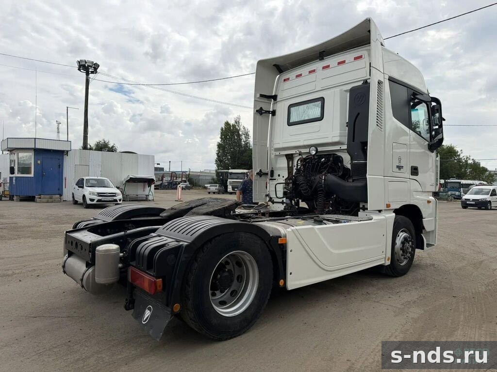 Тягач 4x2 FOTON AUMAN 2023г.