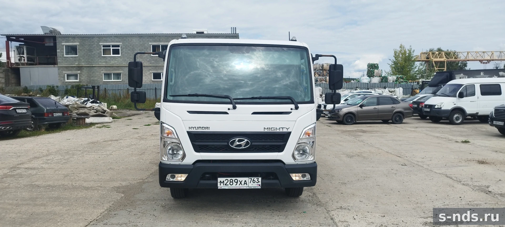 HYUNDAI