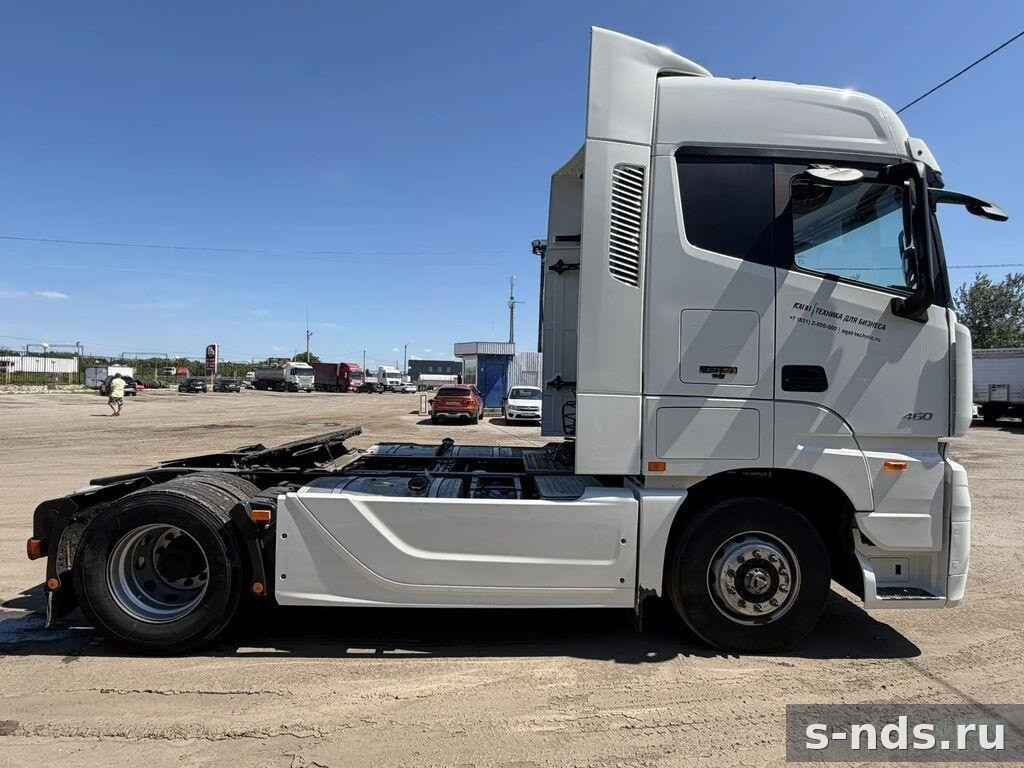Тягач 4x2 FOTON AUMAN 2023г.
