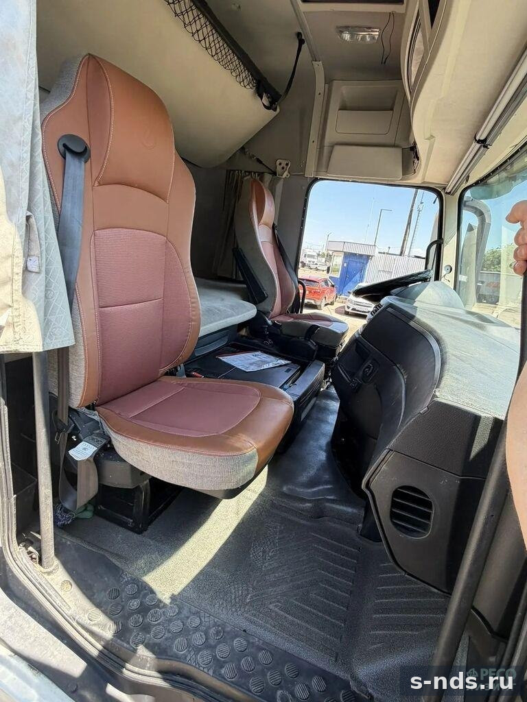 Тягач 4x2 FOTON AUMAN 2023г.