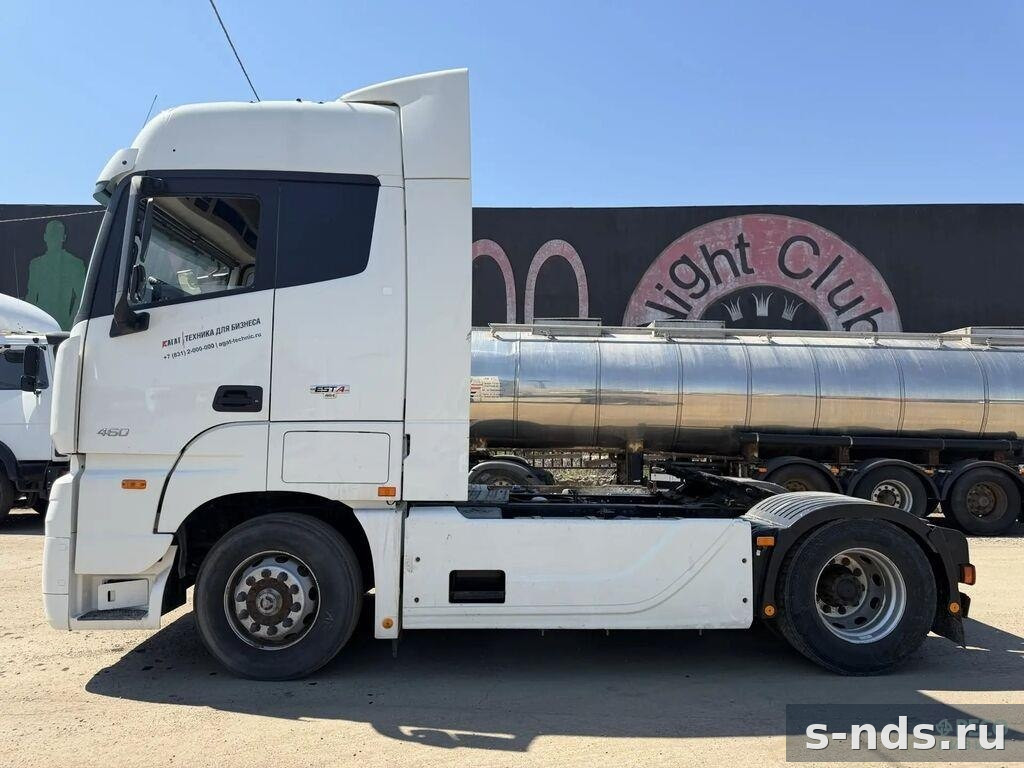 Тягач 4x2 FOTON AUMAN 2023г.