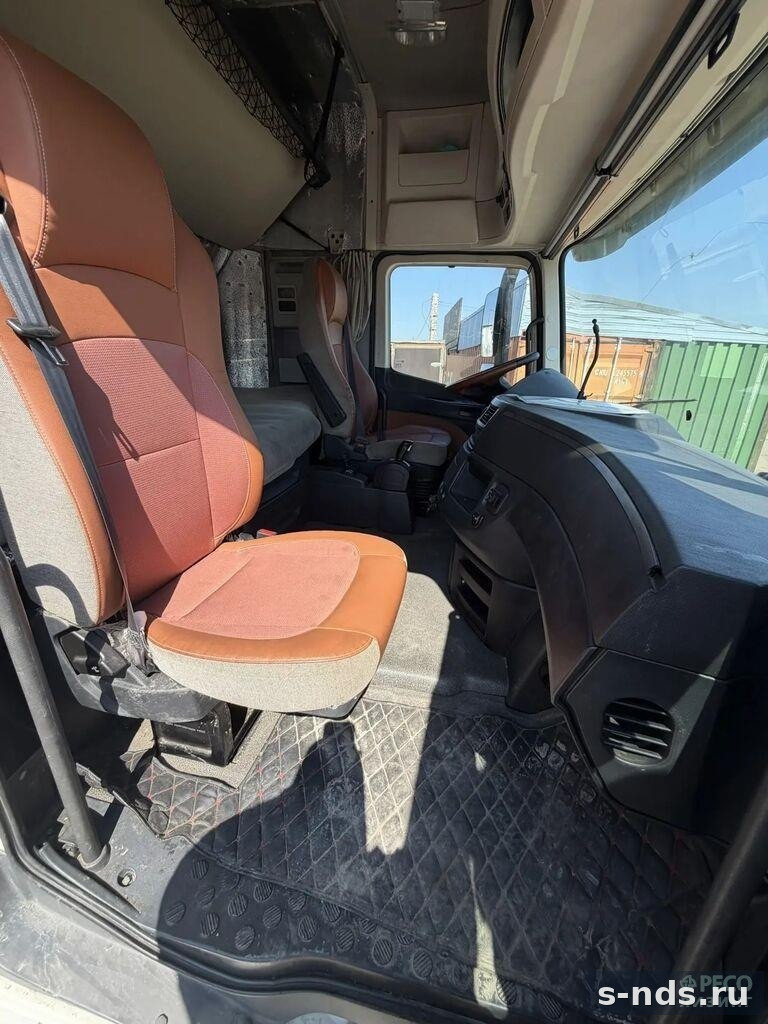 Тягач 4х2 FOTON AUMAN 2023г.