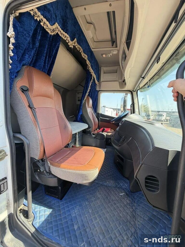 Тягач 4х2 FOTON AUMAN 2023г.
