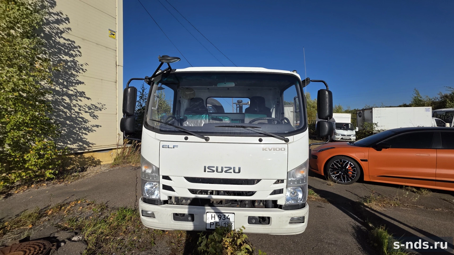 ISUZU