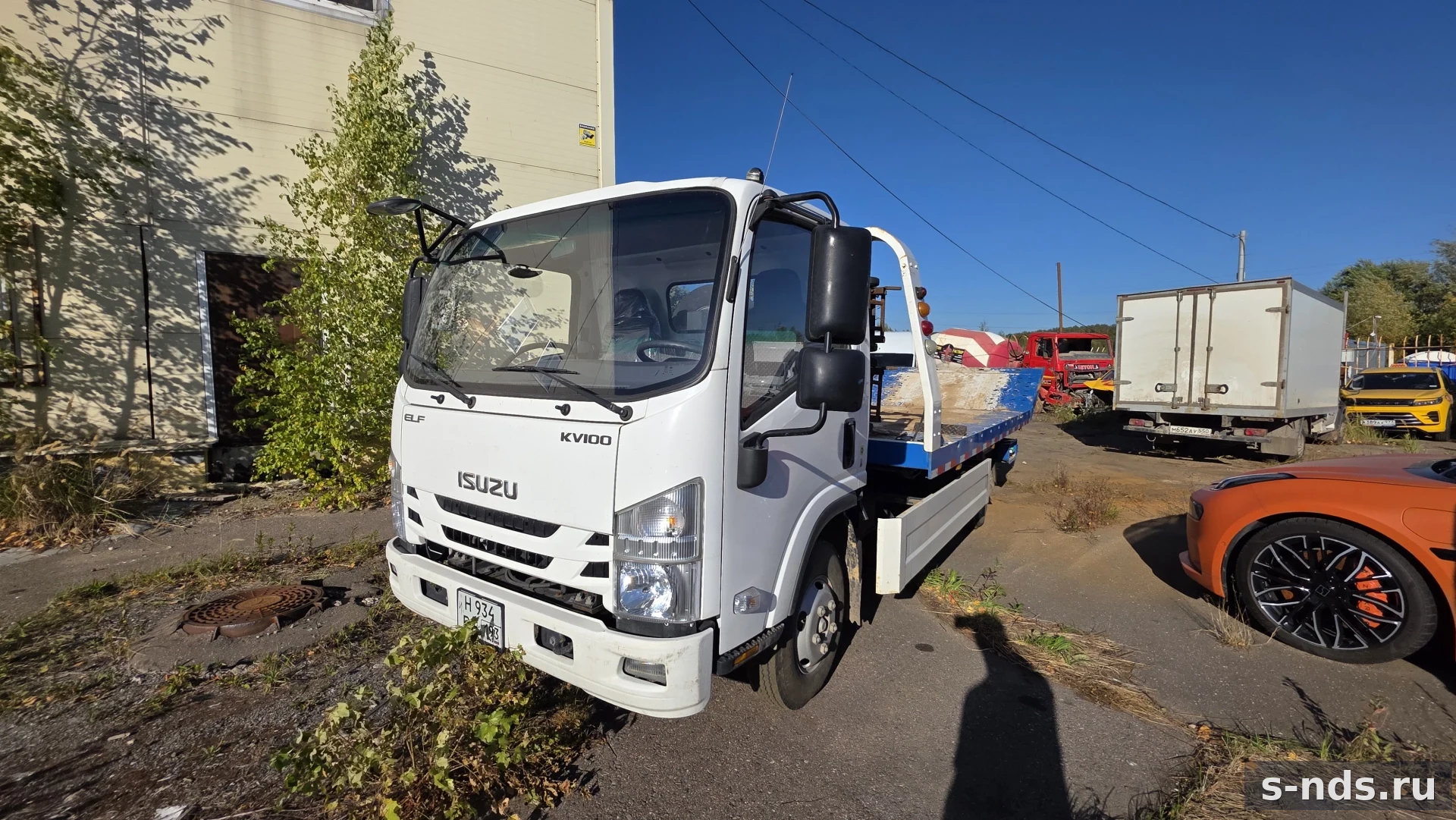 ISUZU