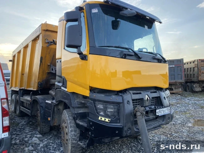 RENAULT