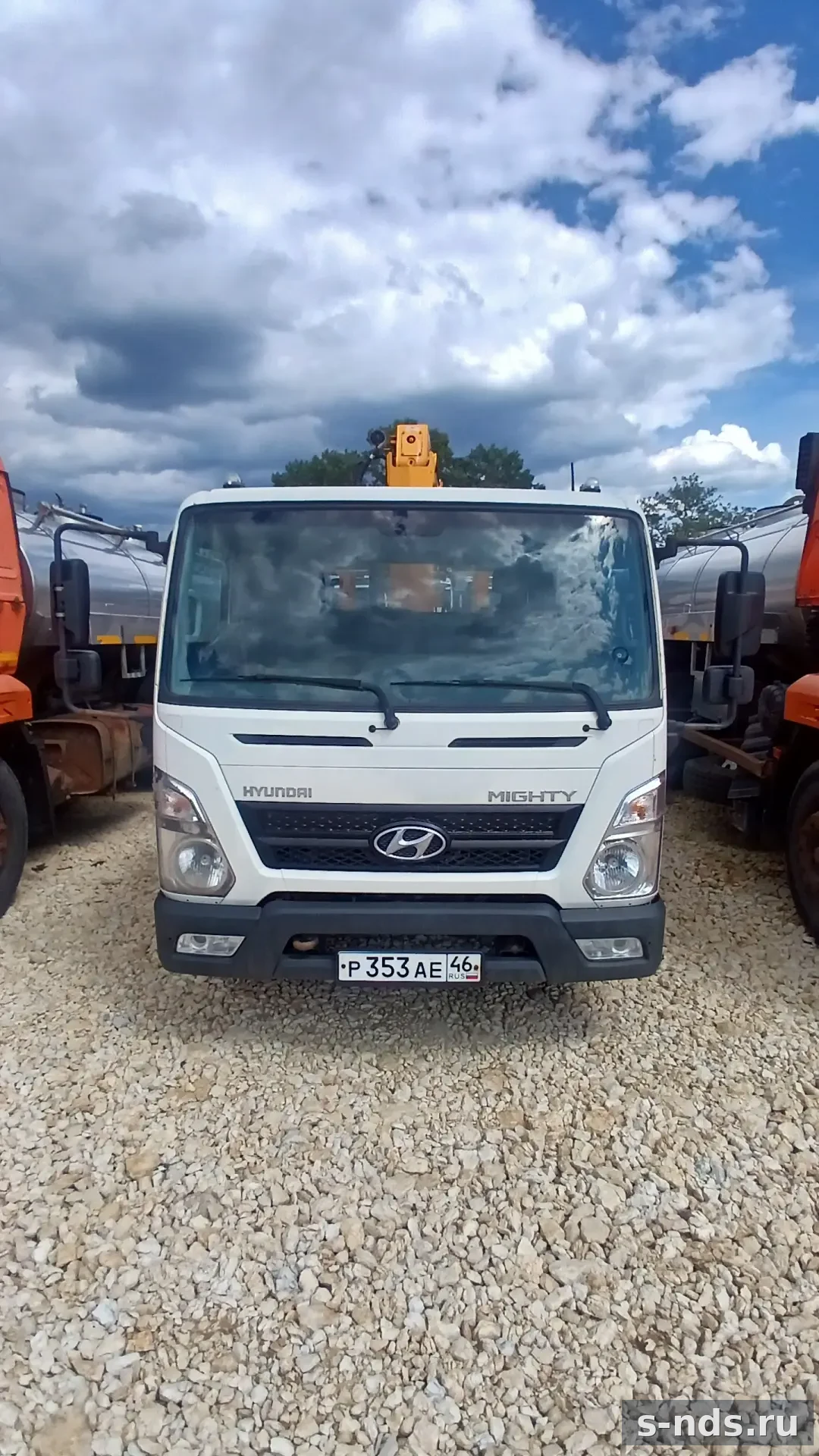 HYUNDAI