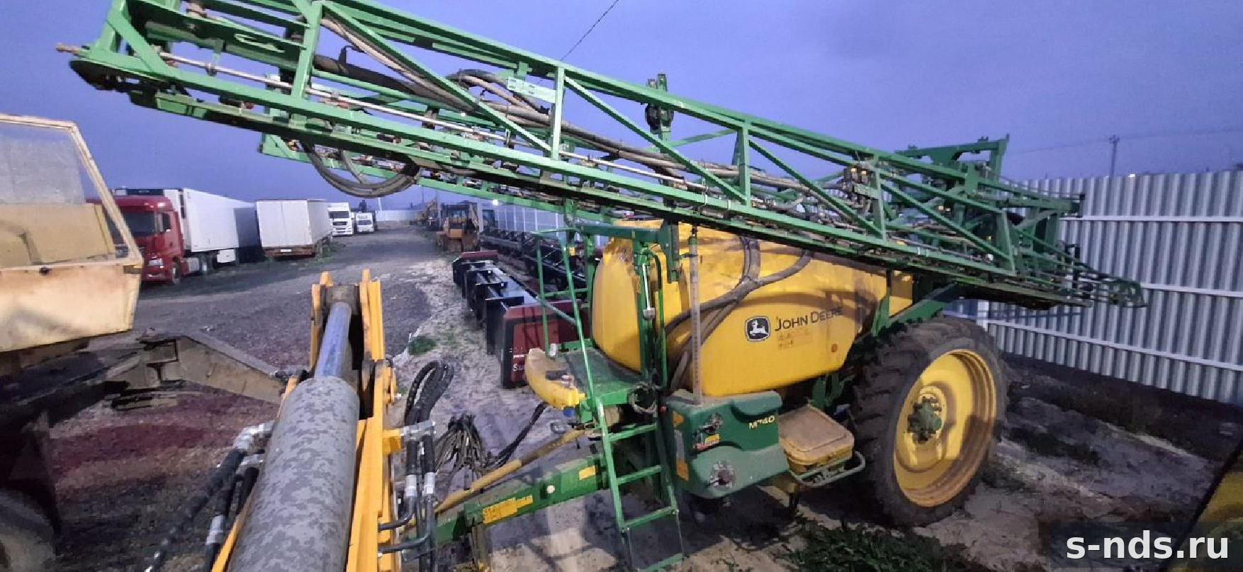 Прицепной опрыскиватель JOHN DEERE M740 2017г.