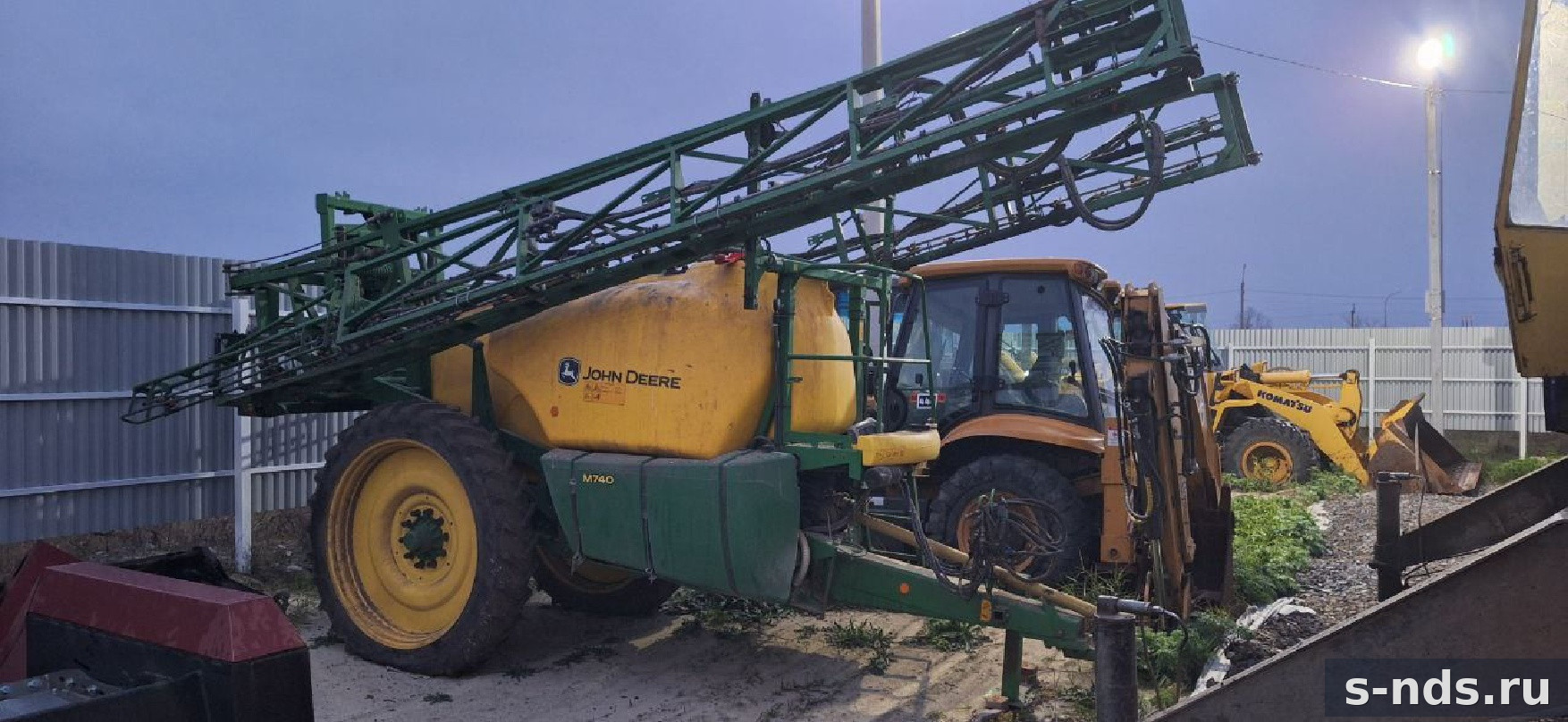 Прицепной опрыскиватель JOHN DEERE M740 2017г.