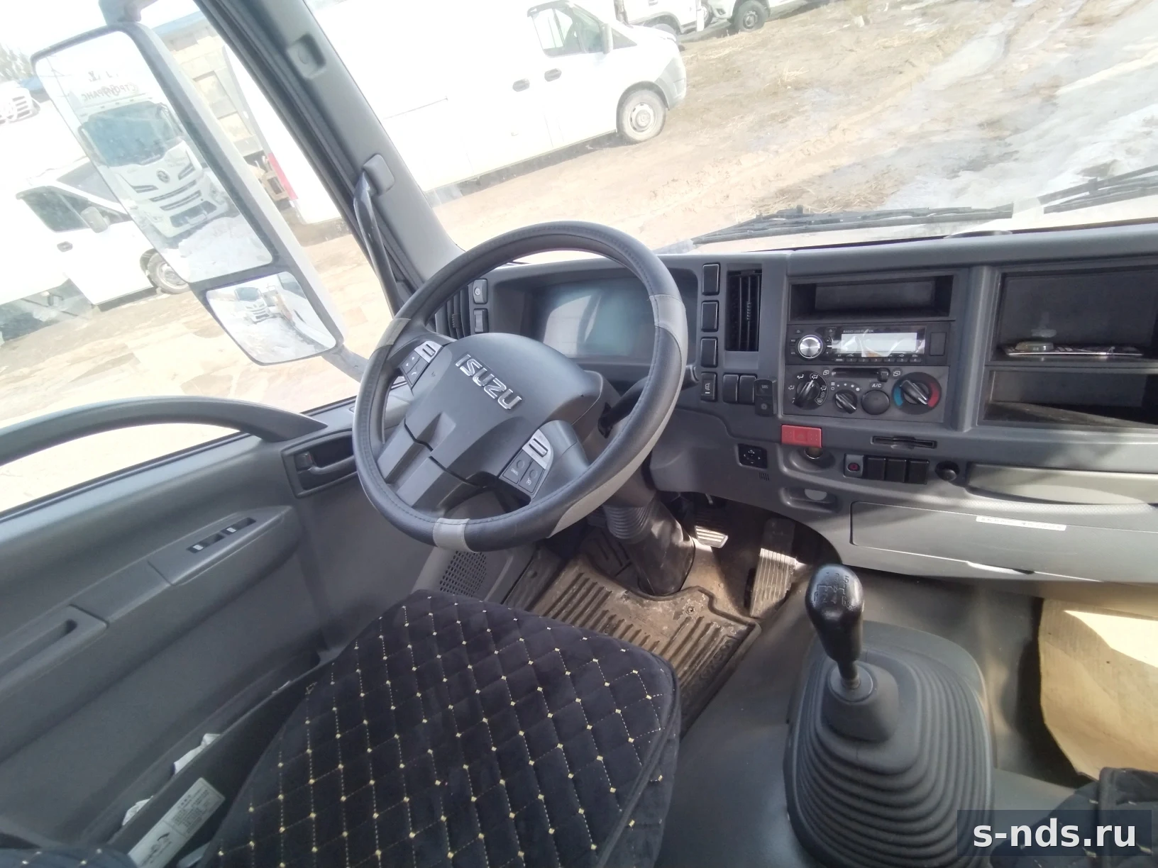 ISUZU