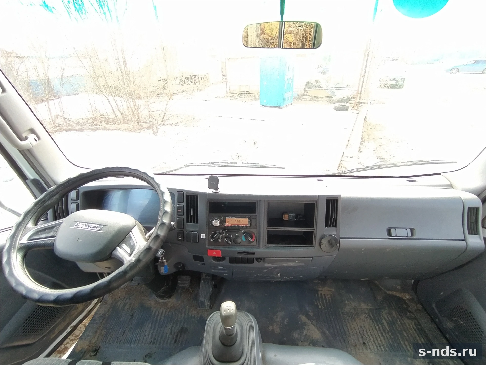 ISUZU