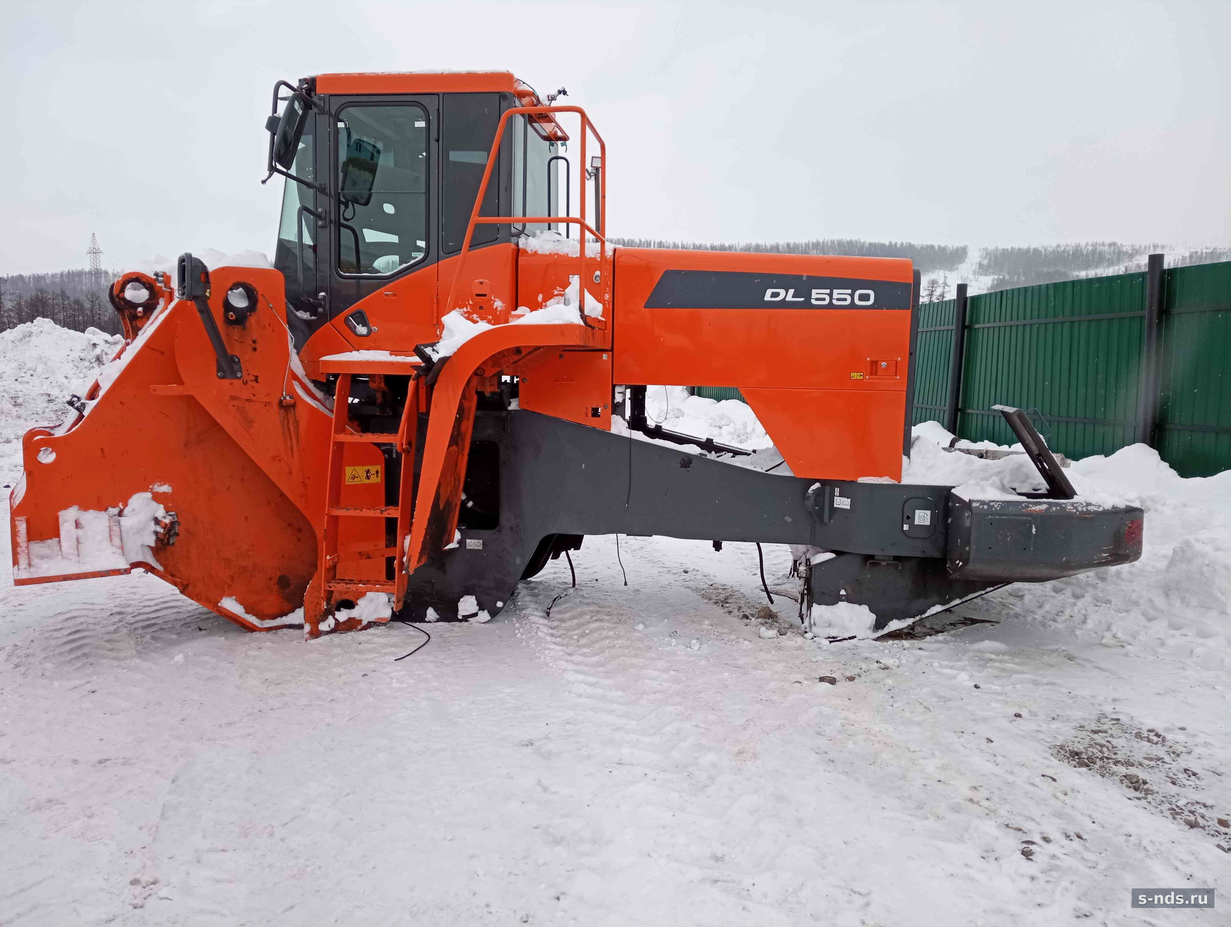 Фронтальный погрузчик Doosan DL550