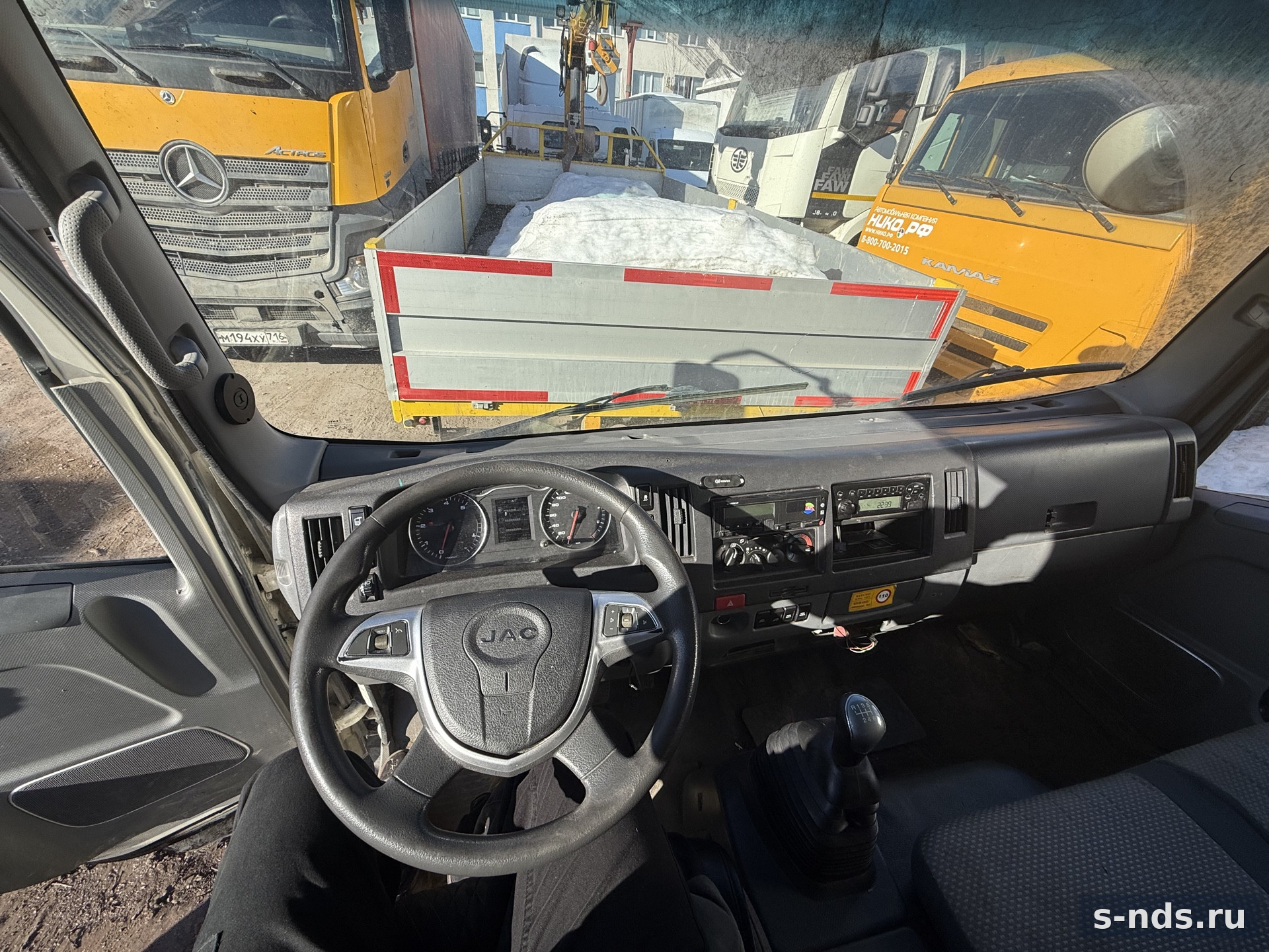 Тентованный грузовик JAC N120, 2022