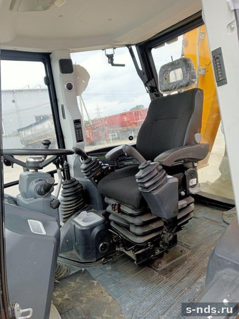 Экскаватор-погрузчик LONKING 83C 2025г.
