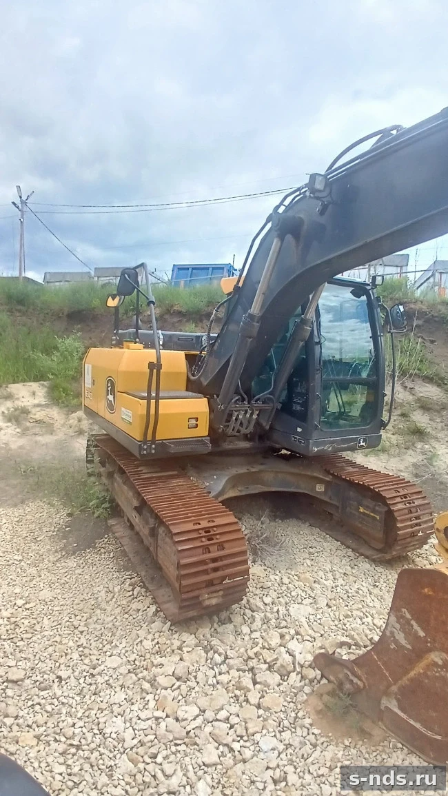 Экскаватор